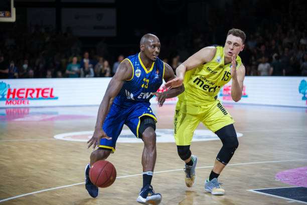 不仅俘获了 不仅俘获了