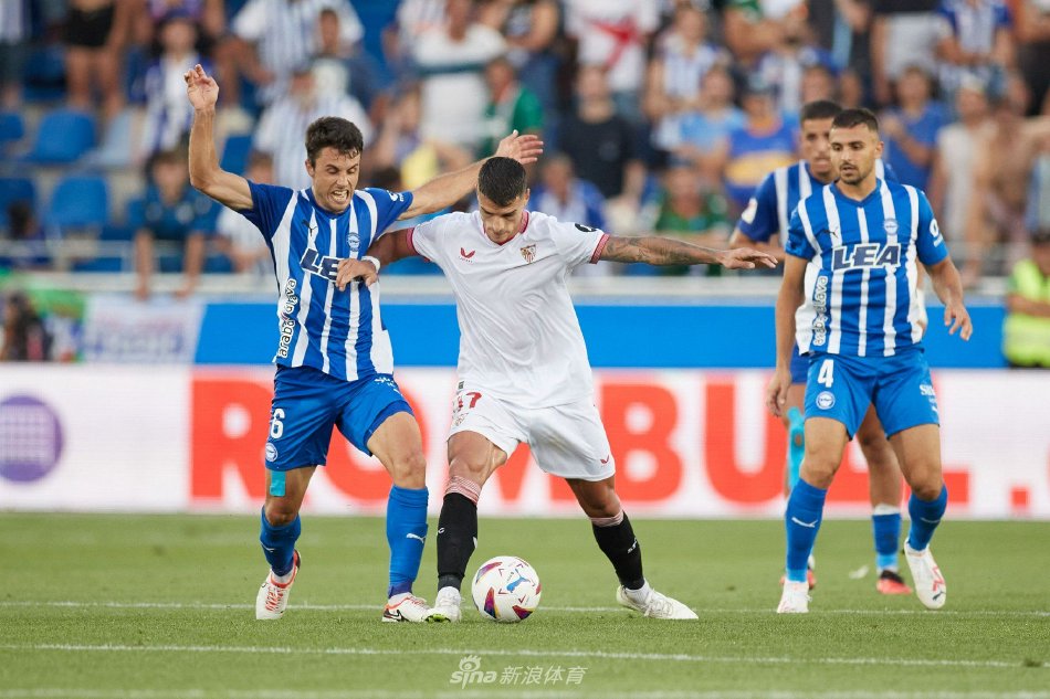 布云朝克特 布云朝克特