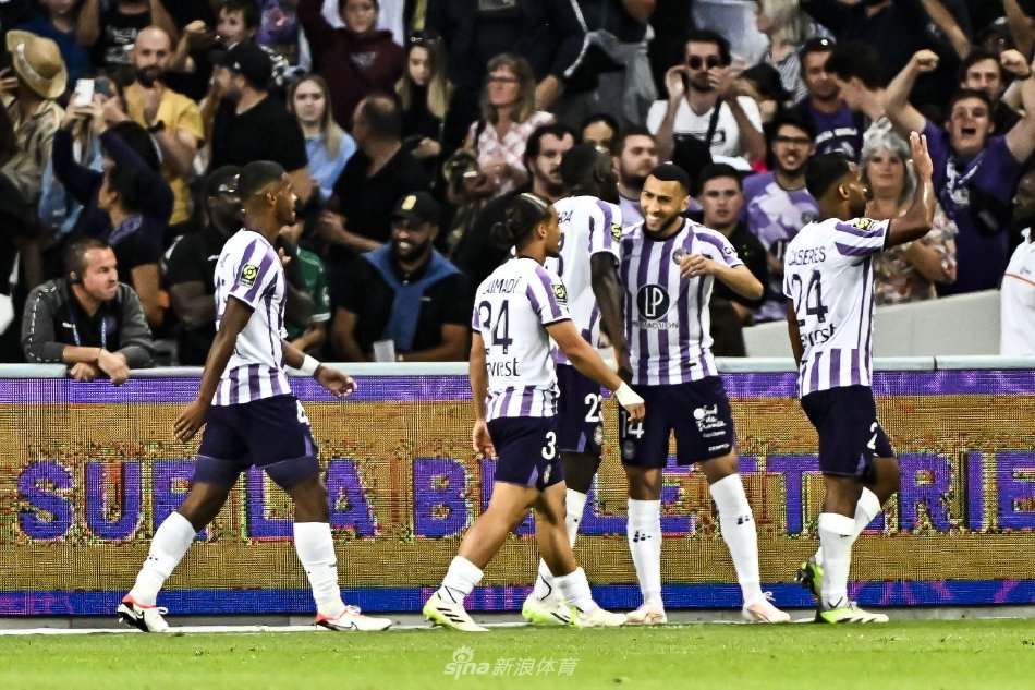 阵容结构的 阵容结构的